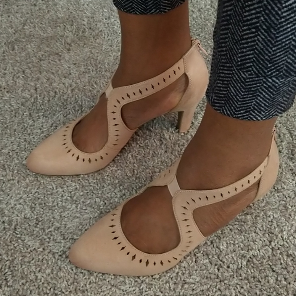 Lifestride soft system high heeled shoe